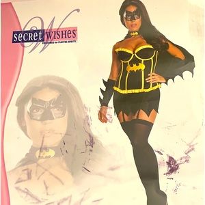 Halloween Batgirl costume! Size X-Small Corset, skirt, cape, eye mask, Gauntlets